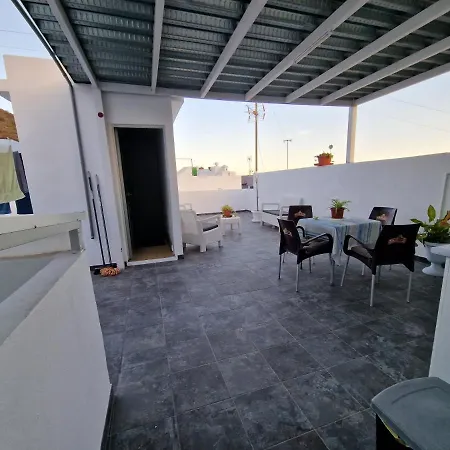 La Roca Con Buena Ubicación Apartamento