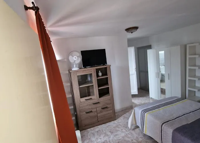 La Roca Con Buena Ubicación Apartamento